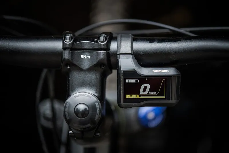 Saracen Zen E 27.5 inch + 2018 Electric Mountain Bike - Black-3