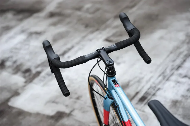 Genesis Equilibrium Disc 20 2018 Road Bike - Blue Newton-8