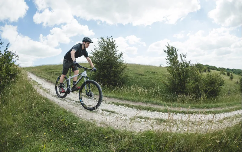 Saracen Mantra Pro 27.5 2020 Hardtail Mountain Bike - Grey-10