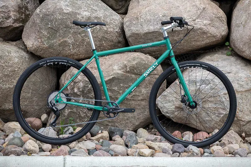 surly extraterrestrial 700c
