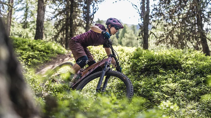 Scott Contessa Genius eRIDE 910 29er+ Womens 2020 Electric MTB - Pink-2