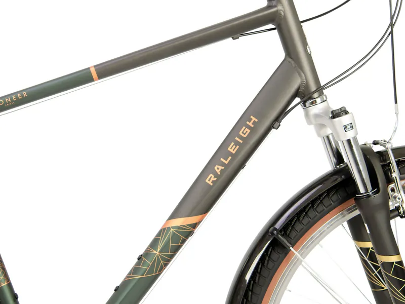 Raleigh Pioneer Trail 650b 2023 Hybrid Bike - Green-3