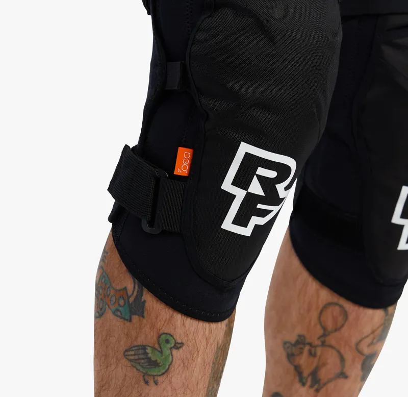 Race Face Ambush Knee Guards - Stealth-2