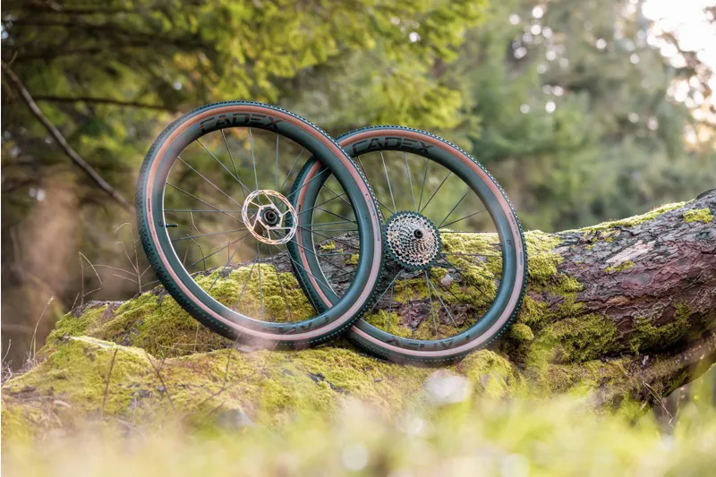 Cadex AR 35 Disc Tubeless Carbon Clincher Rear Gravel Bike Wheel-4