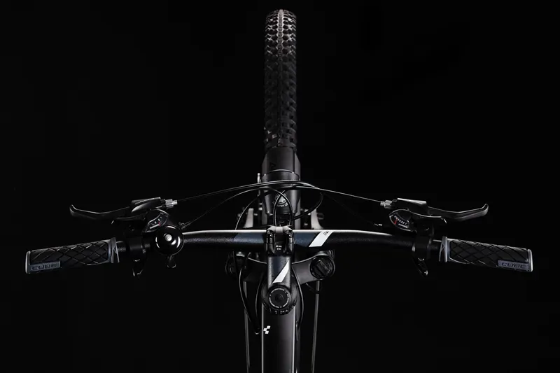 Cube Aim Allroad 27.5 2020 Hardtail Mountain Bike - Black/White-5