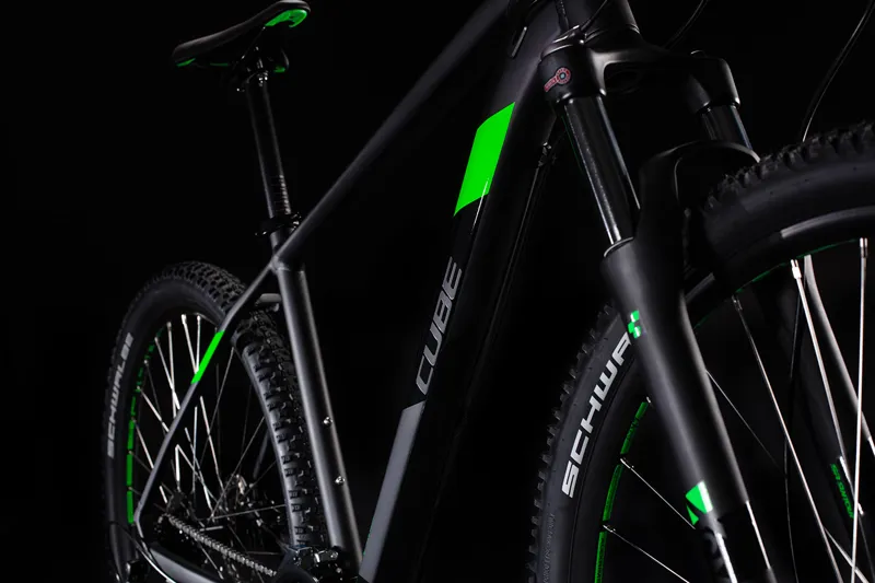 Cube Aim Race 27.5/29er 2020 Hardtail Mountain Bike - Black/Flashgreen-3