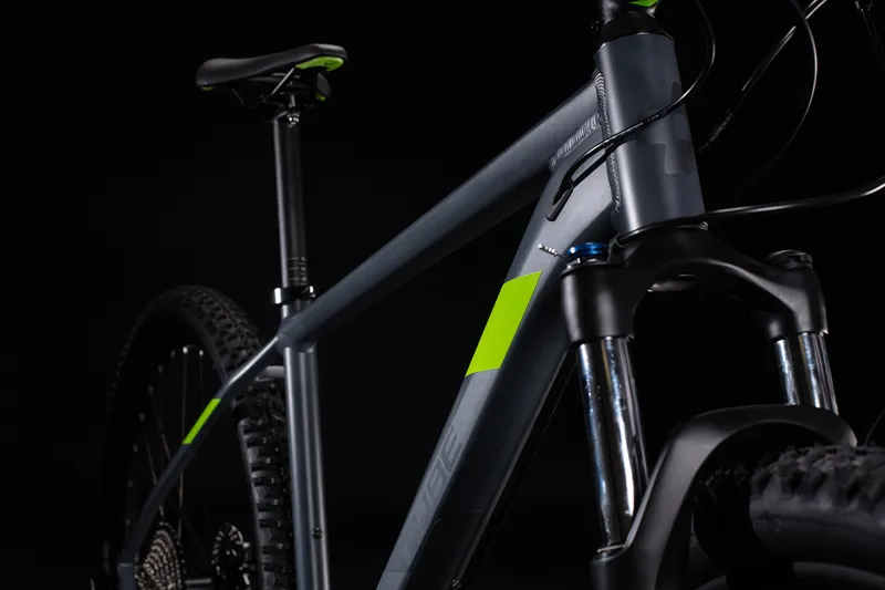 mtb cube attention 29