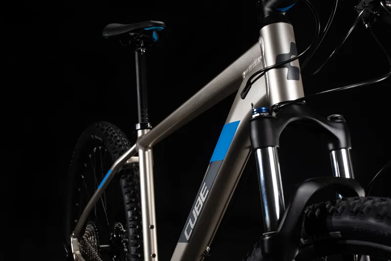 Cube Attention 27.5/29er 2020 Hardtail Mountain Bike - Titanium/Blue-2