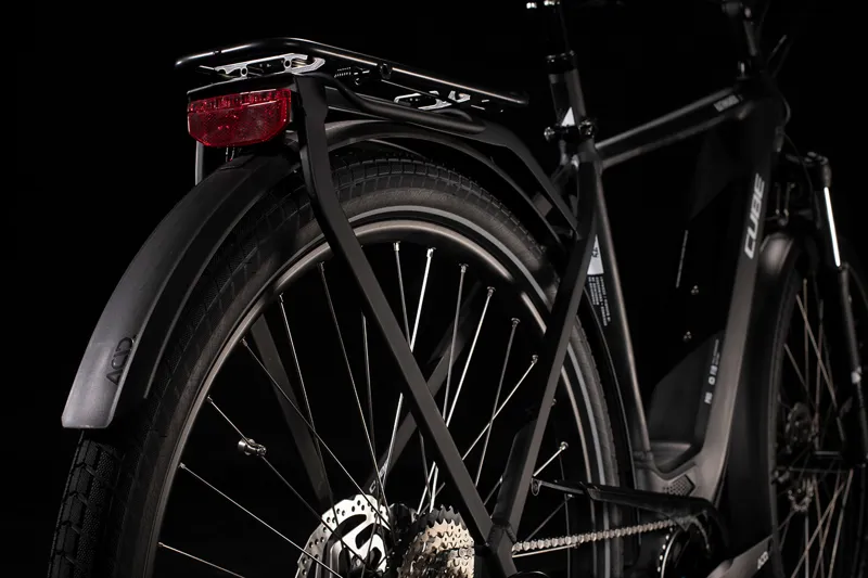 Cube Kathmandu Hybrid Pro 625 2020 Electric Urban Bike - Black/White-4