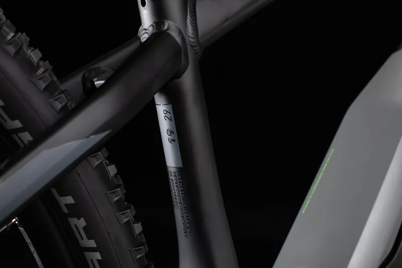 Cube Acid Hybrid One 500 29er 2020 Electric MTB - Black/Green-2