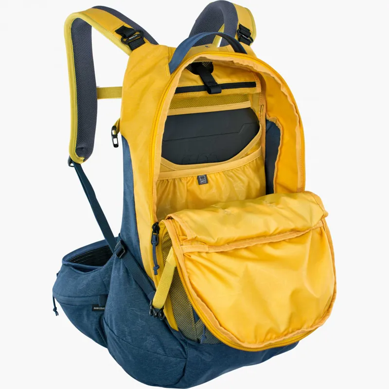 Evoc Trail Pro Protector 26 Litre Backpack - Curry/Denim-3