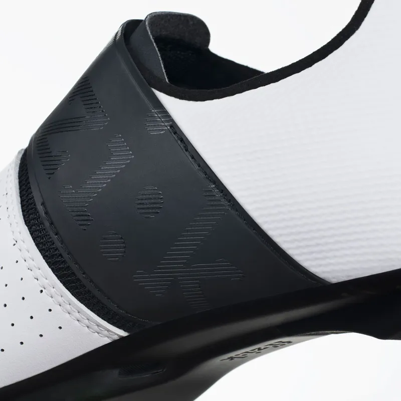 Fizik Vento Infinito Carbon 2 Wide Road Cycling Shoes - White-3
