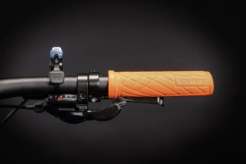 Cube Aim SL 27.5/29 2021 Hardtail Mountain Bike - Black/Orange-3