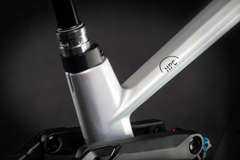 Cube Stereo Hybrid 140 HPC SLT 625 Nyon 2021 E-MTB -Carbon/Prizmsilver-2