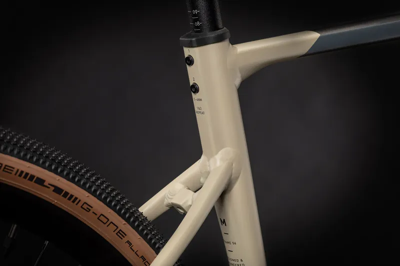 Cube Nuroad Pro 2021 Gravel Road Bike - Desert/Black-3