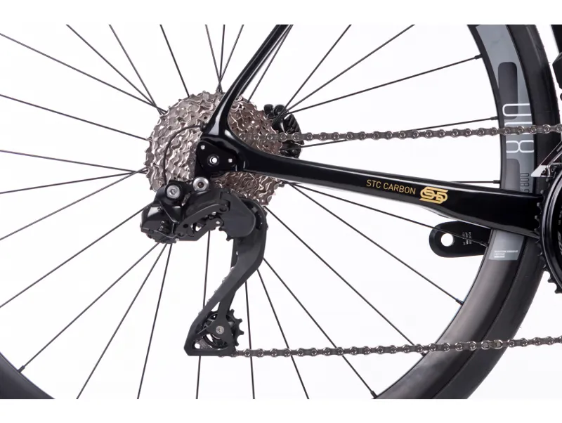 Orro Gold STC 105-Di2 R800DB 2023 Carbon Road Bike - Black Gloss-4