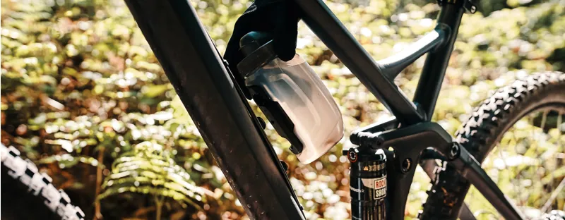 Fidlock TWIST 450ml Water Bottle + Bike Base - Trans Black-3