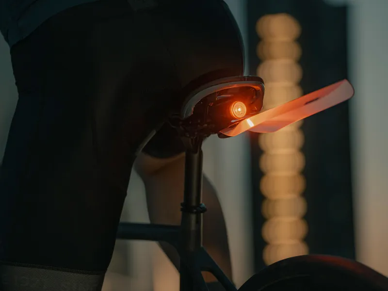 Topeak Taillux 40 DF Rechargeable Rear Light - Black-4