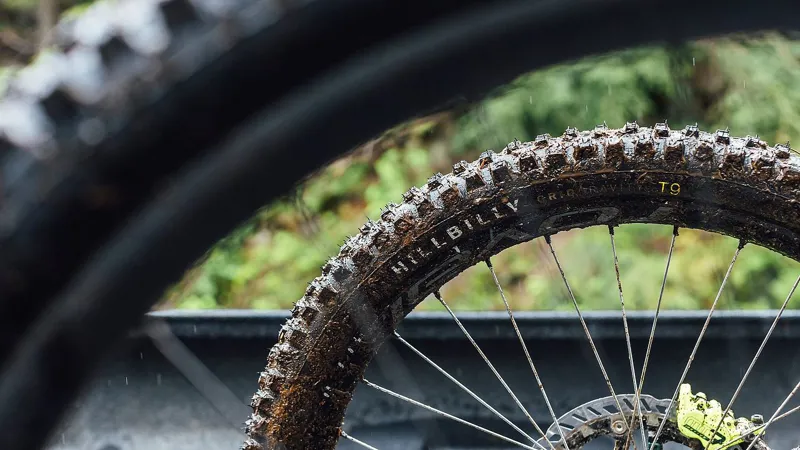 Specialized Hillbilly Grid Trail 2Bliss T9 29 x 2.4 MTB Tyre-4
