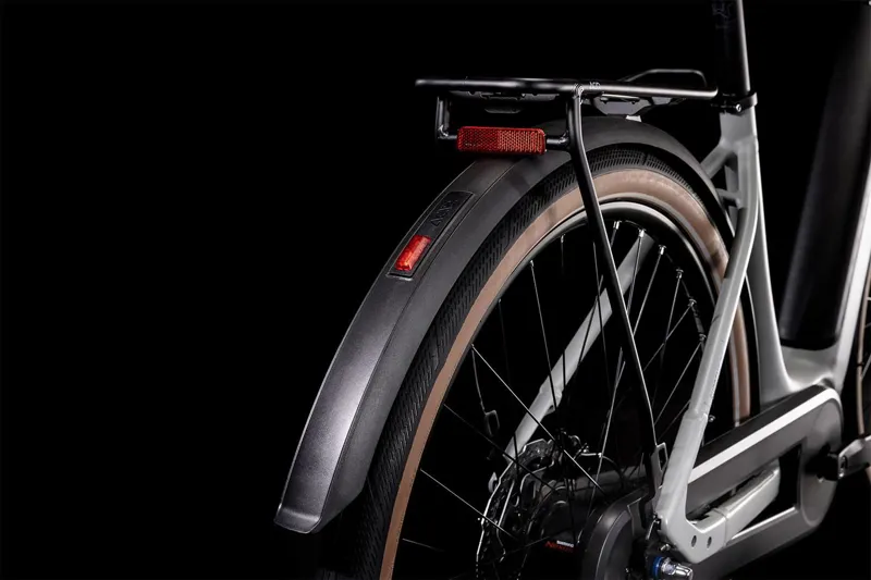 Cube Supreme Hybrid One 400 2022 Electric Urban Bike - Lunar/Grey-2