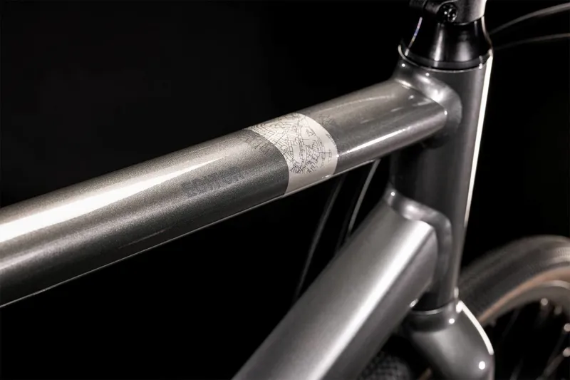 Cube Editor 2022 Belt Drive Hybrid Bike - Grey/Silver-2