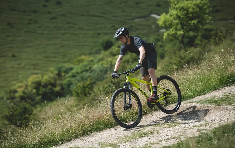 Saracen Zenith 29er 2020 Hardtail Mountain Bike - Lime-10