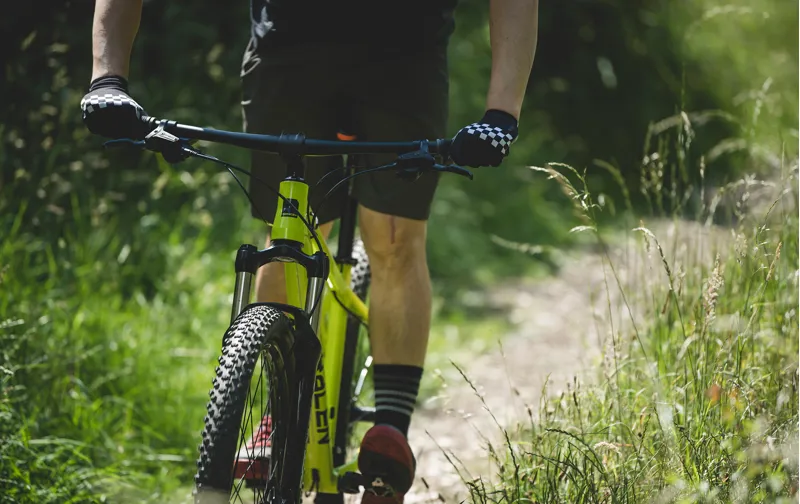 Saracen Zenith 29er 2020 Hardtail Mountain Bike - Lime-9