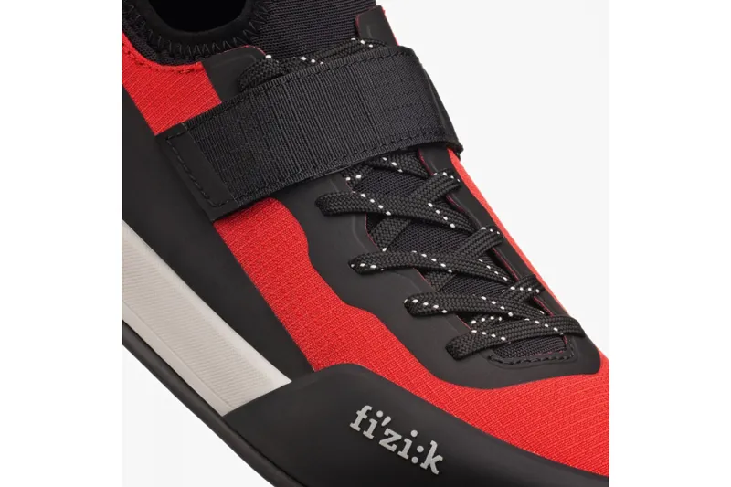 fizik gravita tensor flat