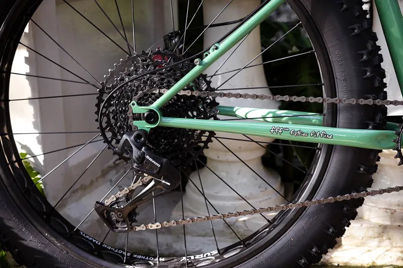 Surly Wednesday 2023 Fat Bike - Shangri La Green-7