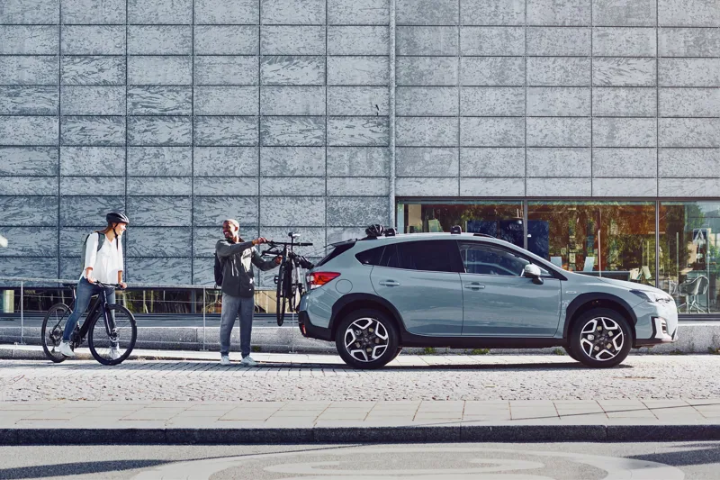 Thule OutWay Hanging 2-Bike Boot Fit Car Cycle Carrier - Black/Silver-5