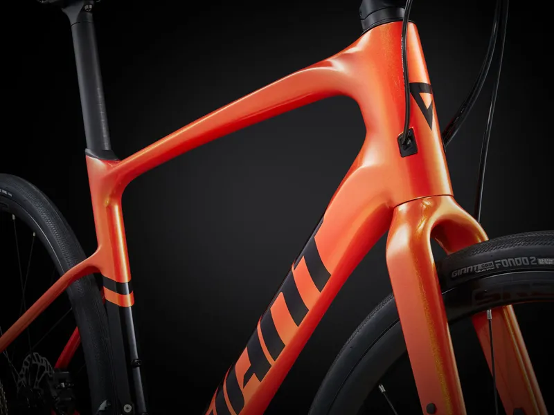 Giant FastRoad Advanced 2 2024 Flat Bar Carbon Road Bike Helios Orange-10