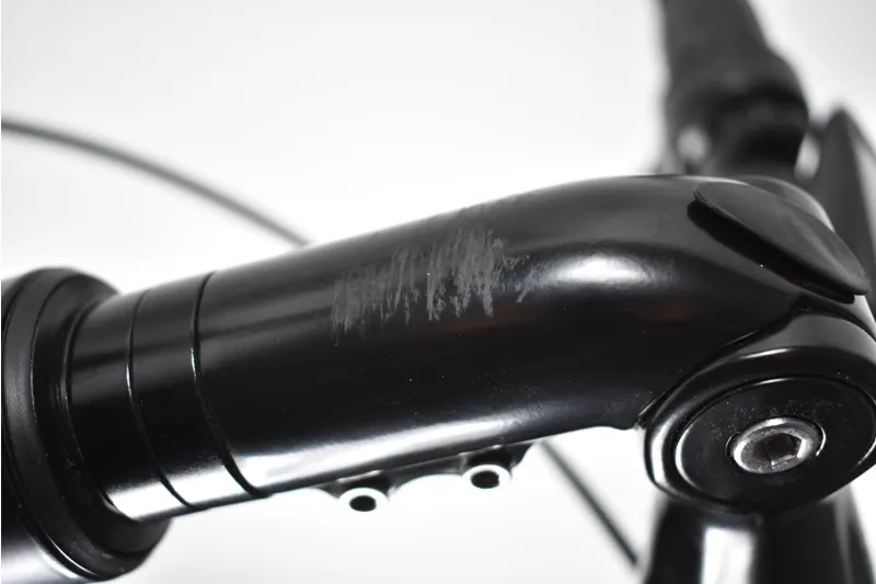 Ex-Roadshow 2019 Wisper 905 SE Crossbar 375Wh 20in Electric Urban Bike-3