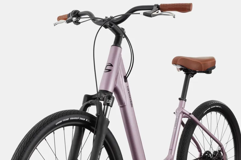 cannondale adventure 2 hybrid bicycle