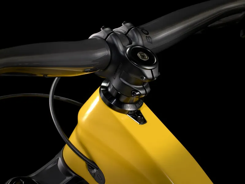 Trek Slash 9.8 GX AXS 29er 2023 Full Suspension MTB - Baja Yellow-7