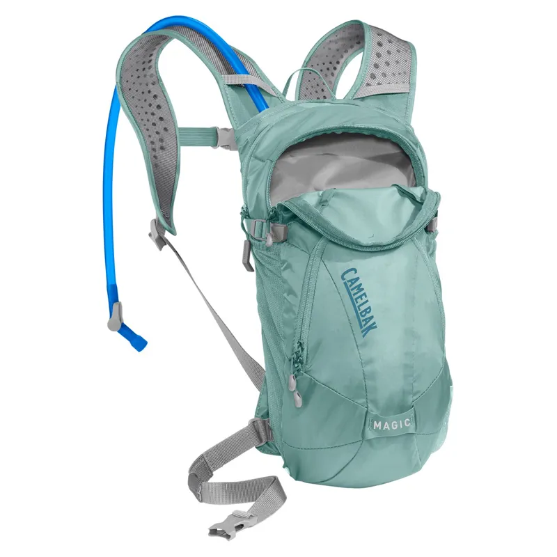 womens hydration pack