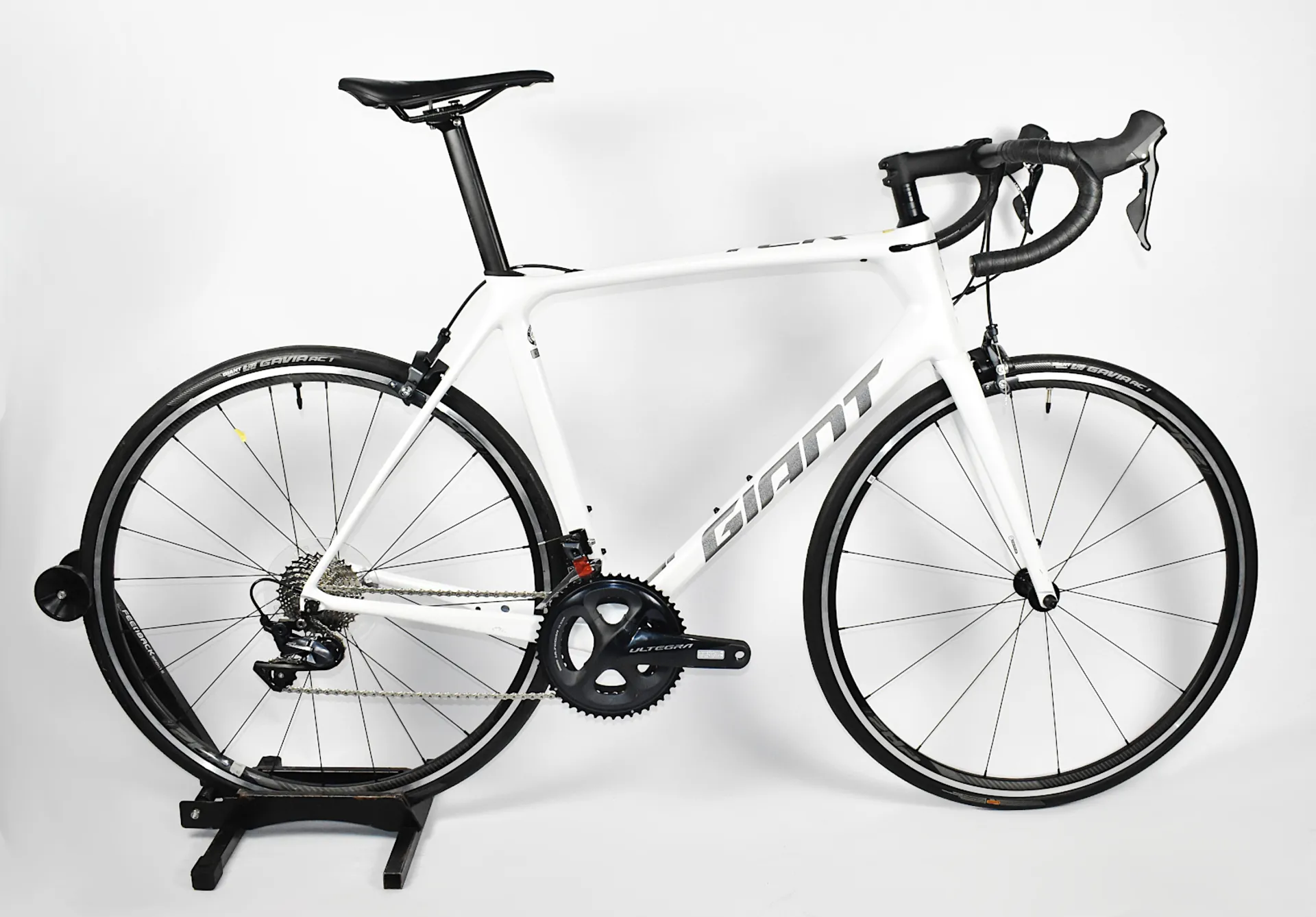 Nearly New 2020 Giant TCR Advanced Road Bike Large Gloss White