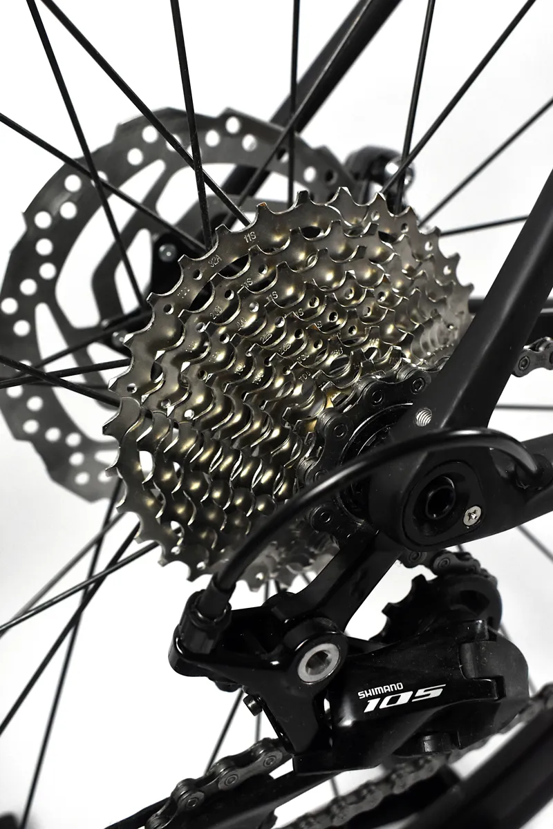 Nearly New 2021 Cube Attain GTC Race Road Bike 58cm Carbon/Flash Yellow-4