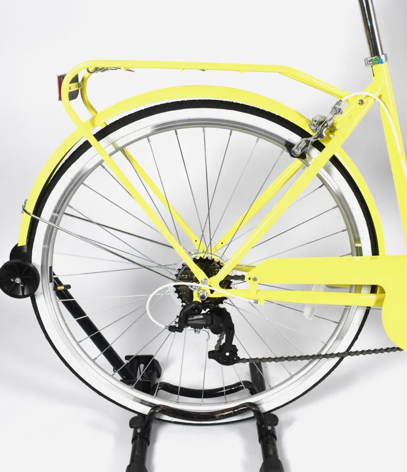 Nearly New 2022 Forme Hartington S7 Women's Hybrid Bike Pastel Yellow 19 Inch-4