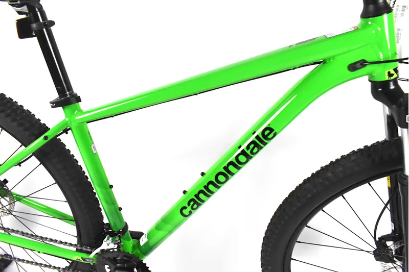 Nearly New 2021 Cannondale Trail 7 Hardtail MTB Medium Green