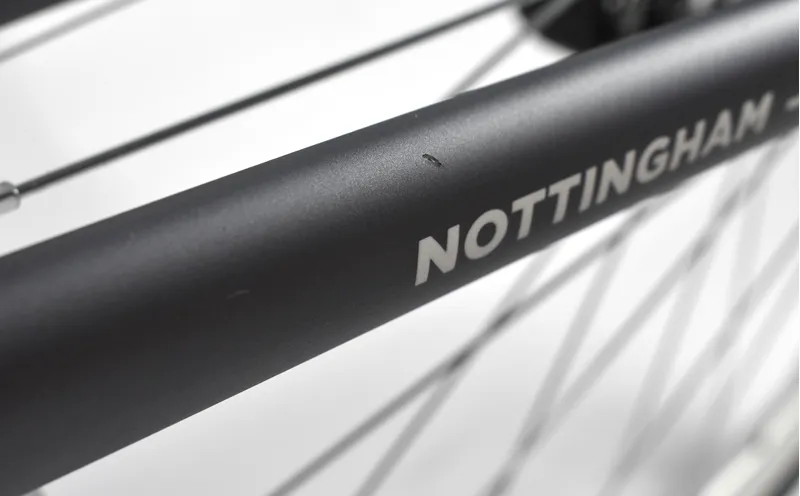 Nearly New 2020 Raleigh Pioneer 700c Hybrid Bike 23 inch XL Grey-2