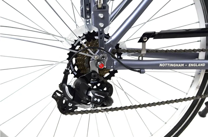Nearly New Raleigh Pioneer Tour 700 2023 Hybrid Bike - 19 inch - Blue/Grey-3
