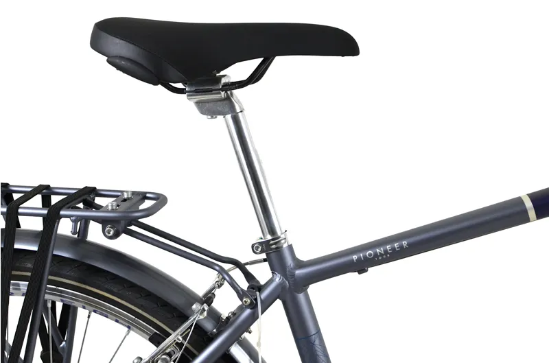 Nearly New Raleigh Pioneer Tour 700 2023 Hybrid Bike - 19 inch - Blue/Grey-4