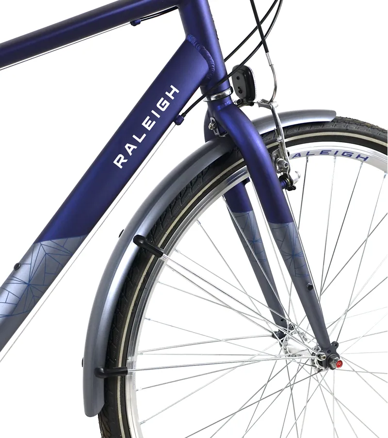 Nearly New Raleigh Pioneer Tour 700 2023 Hybrid Bike - 19 inch - Blue/Grey-5