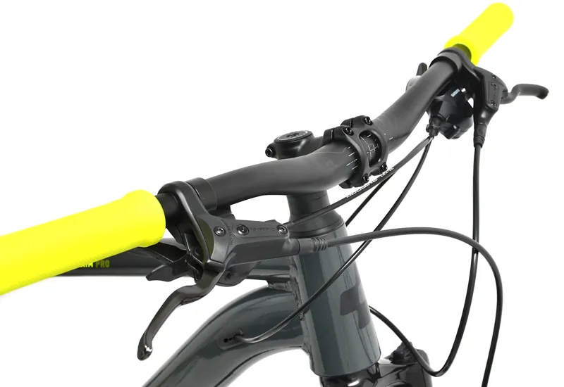 Nearly New Cube Aim Pro 27.5/29er 2023 Hardtail Mountain Bike - 29er Large - Grey/Flashyellow-11
