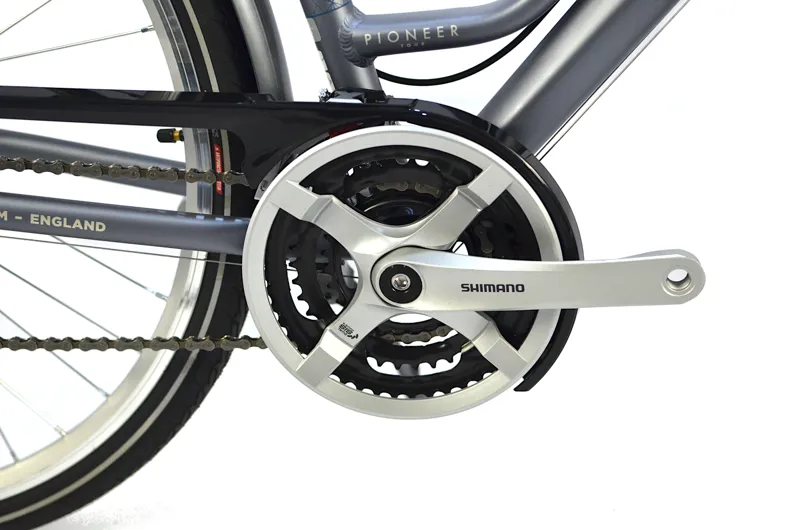 Nearly New 2023 Raleigh Pioneer Tour 700 Women's Hybrid Bike - 18 inch - Blue/Grey-8