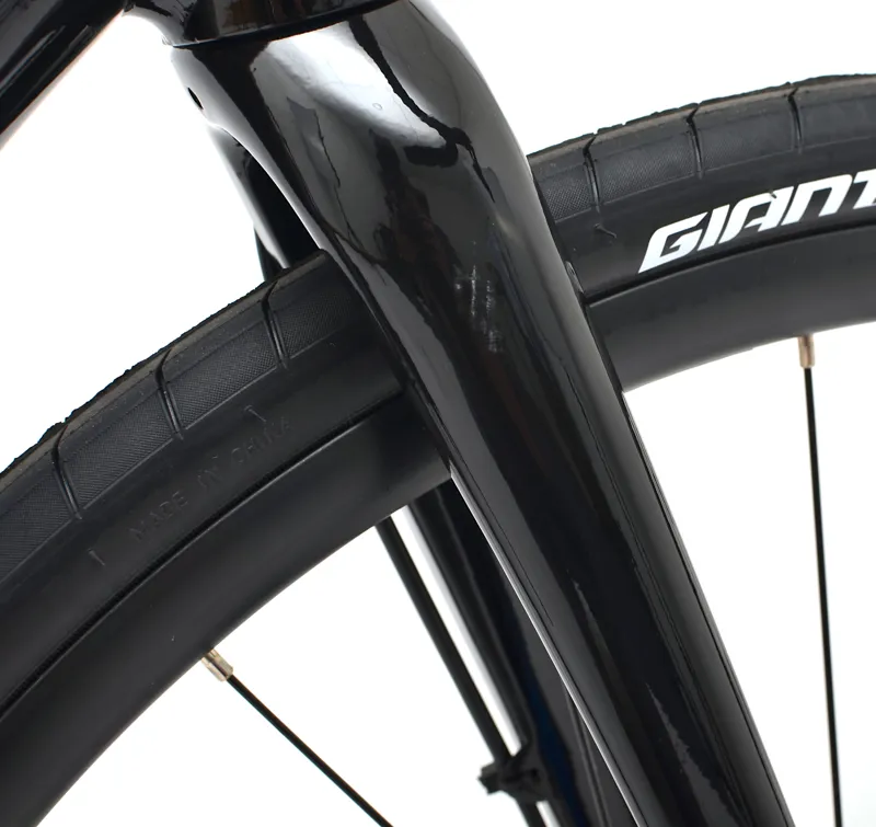 Nearly New Giant Contend AR 4 2022 Road Bike - Medium - Black-1
