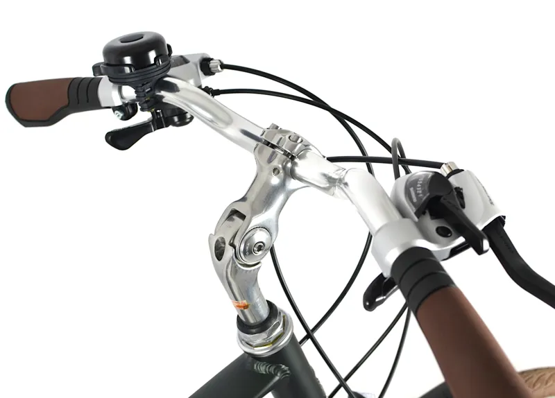 Nearly New Raleigh Pioneer Grand Tour Crossbar 2023 Hybrid Bike - 19 inch - Green/Black-10