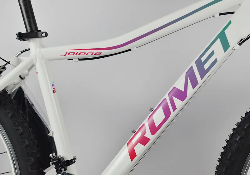 Nearly New 2021 Romet Jolene 6.1 Women's Hardtail Mountain Bike 17 inch White/Green-4