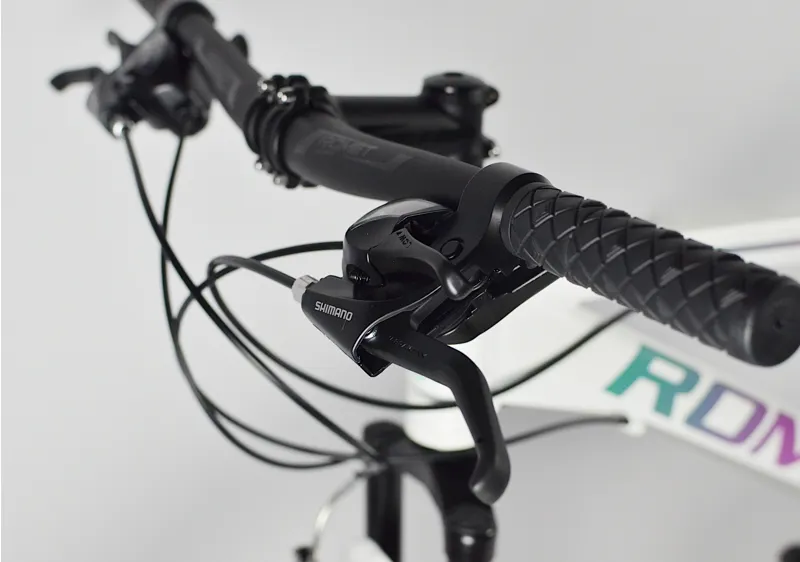 Nearly New 2021 Romet Jolene 6.1 Women's Hardtail Mountain Bike 17 inch White/Green-7