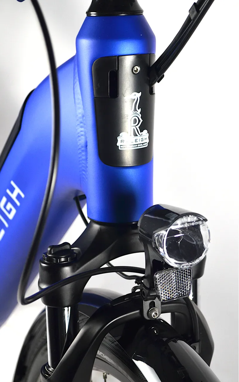 Nearly New 2022 Raleigh Motus Gran Tour Step-Through Derailleur Electric Bike 46cm Blue-10